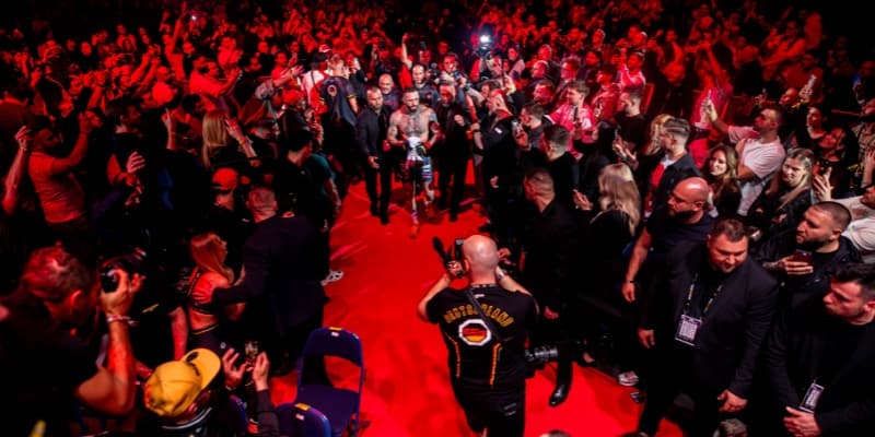 HAMBURG THROUGH THE JUDGES’ EYES: CHAMPION’S DOMINANCE AND FIGHTS TO THE END